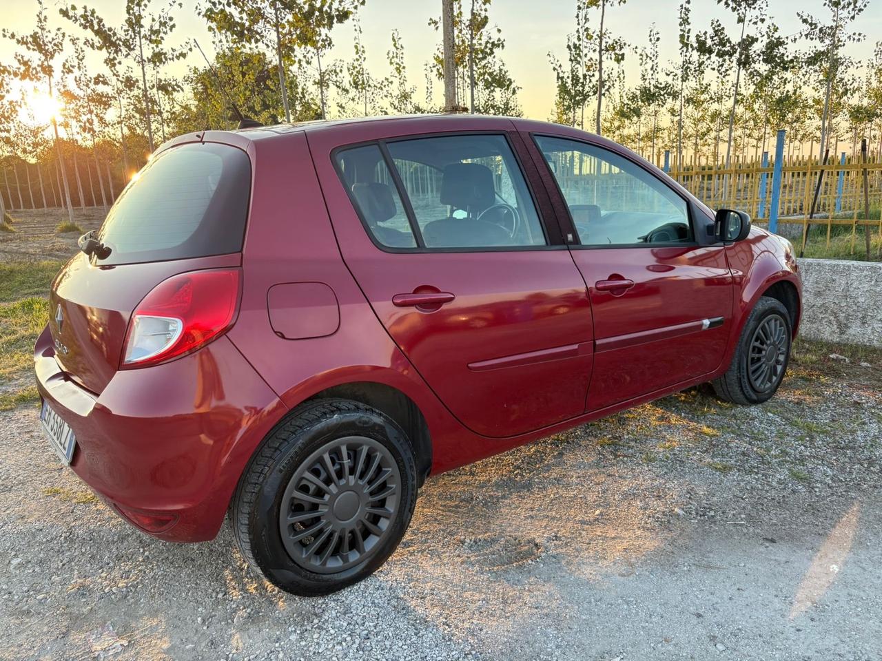 Renault Clio 1.2 16V 5 porte Dynamique