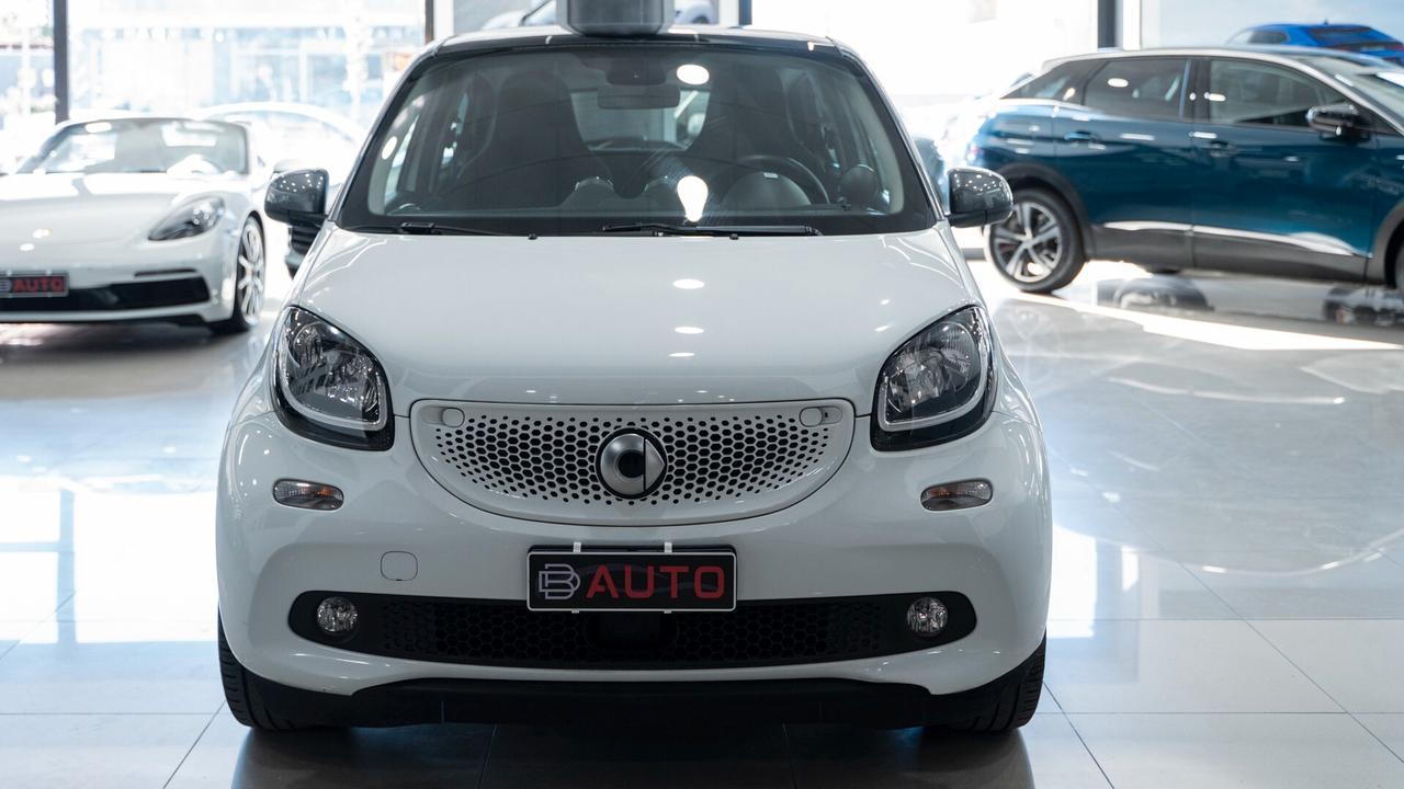 Smart ForFour 1.0 71 CV TWINAMIC 20th ANNIVERSARY 16" NAVI LED F