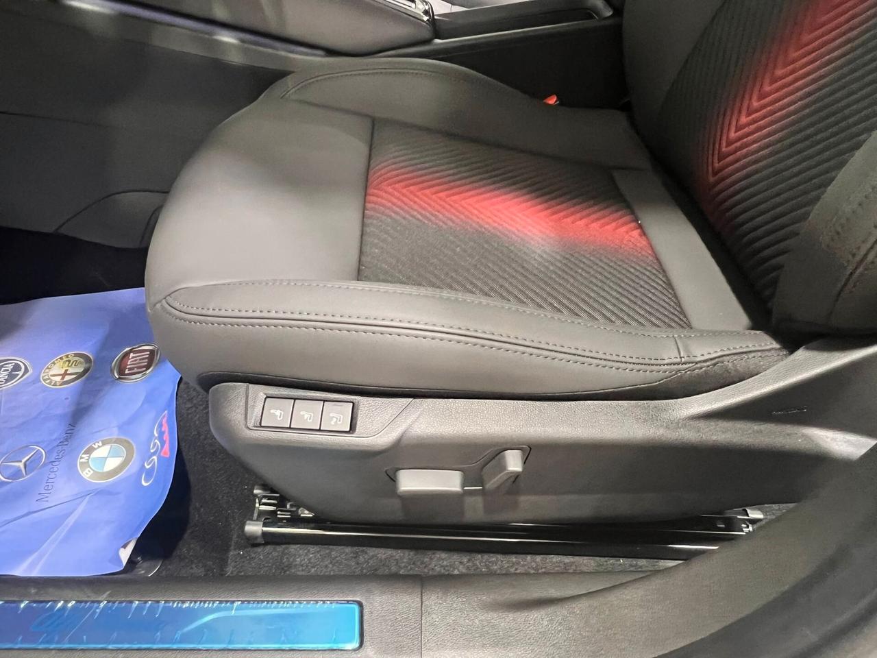 Alfa Romeo Junior 1.2 136 CV Hybrid eDCT6 Speciale