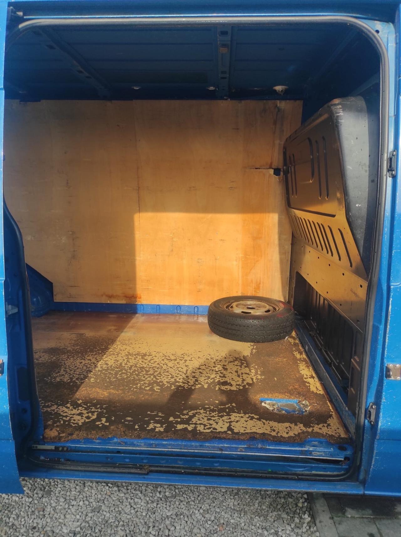 Ford Transit 2.0 TDCI 84CV Cargo