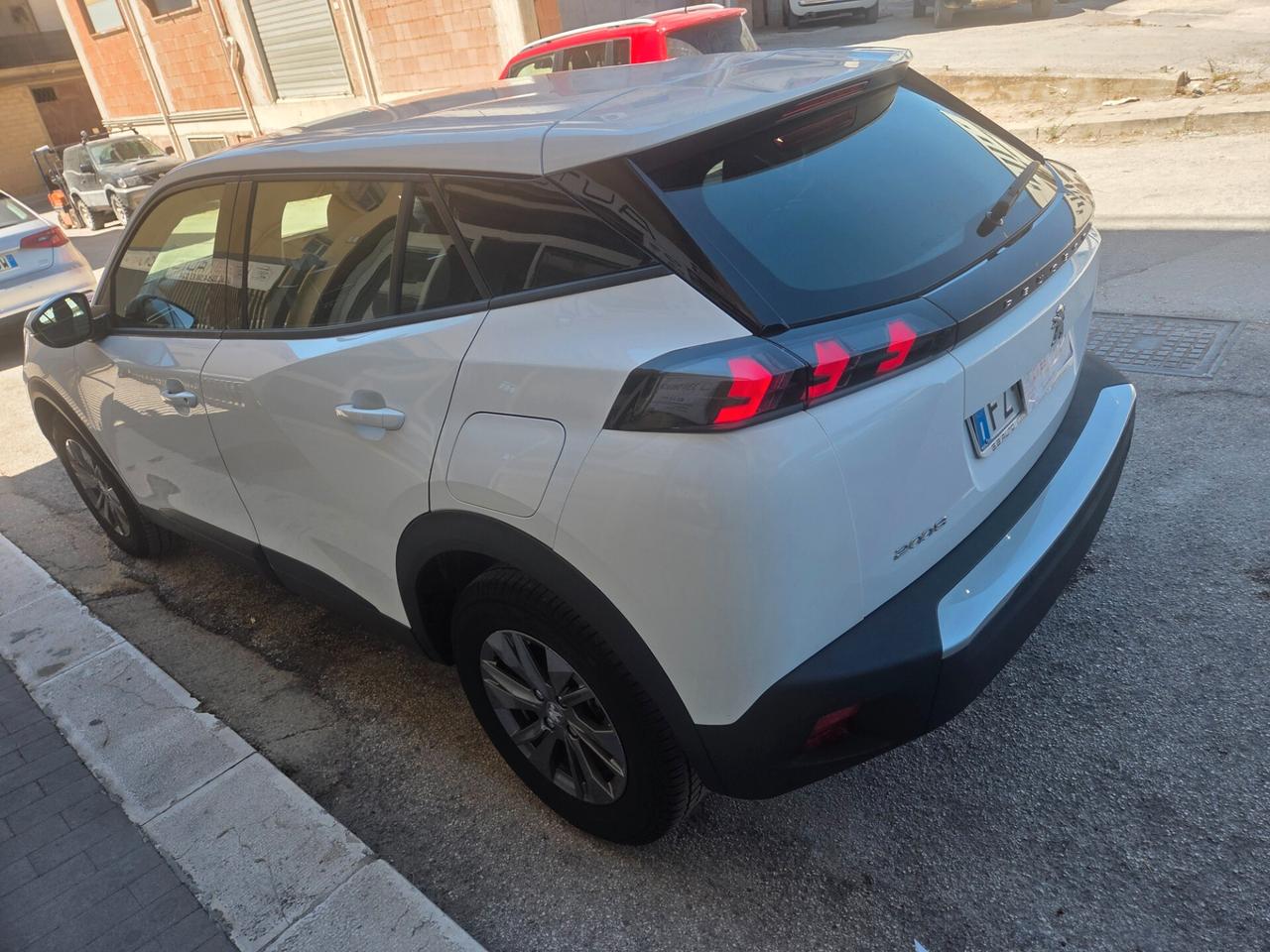 PEUGEOT 2008 1.5 DIESEL ANNO 2020 KMCERTIFICATI
