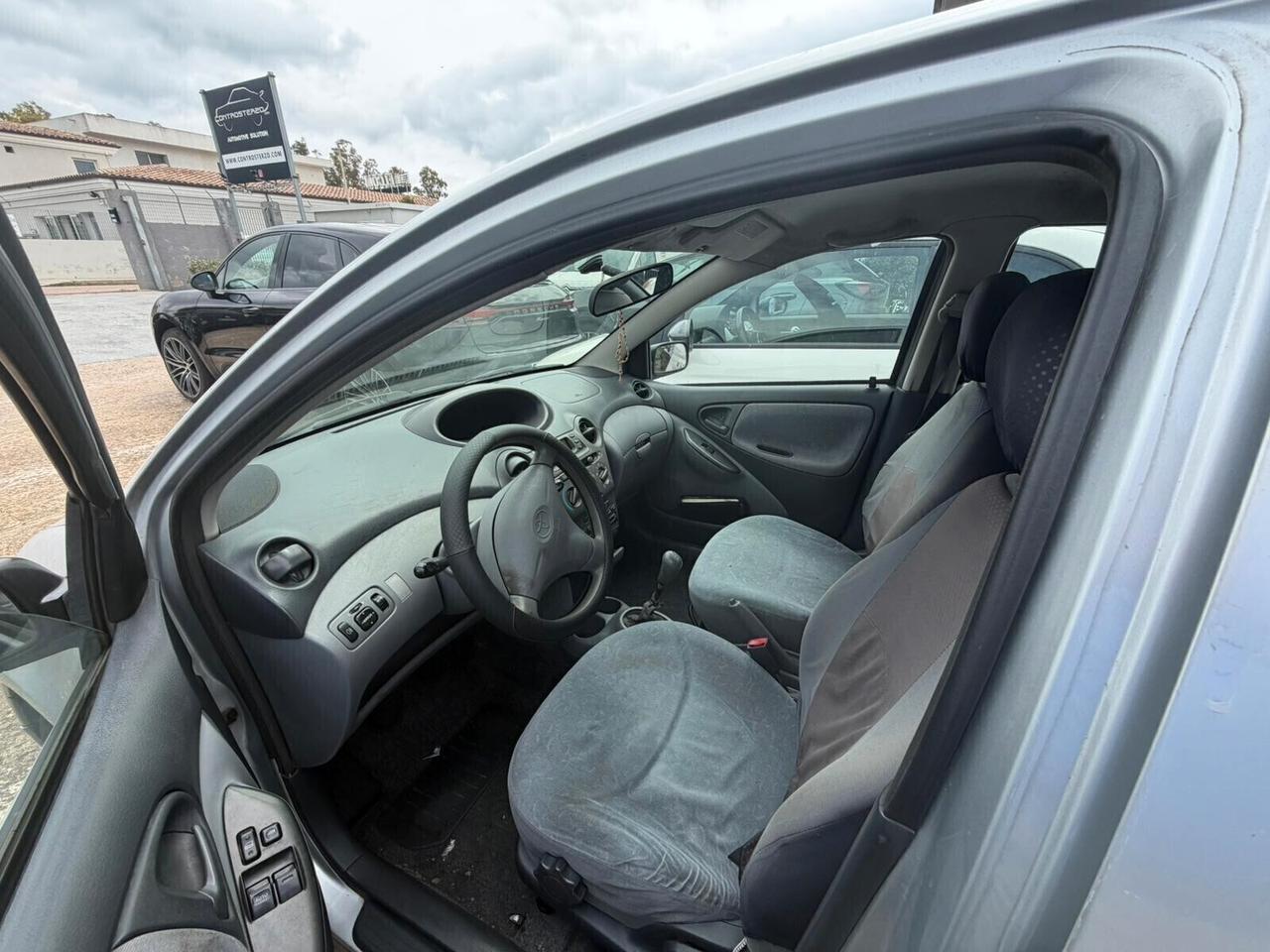 TOYOTA YARIS NEOPATENTATI