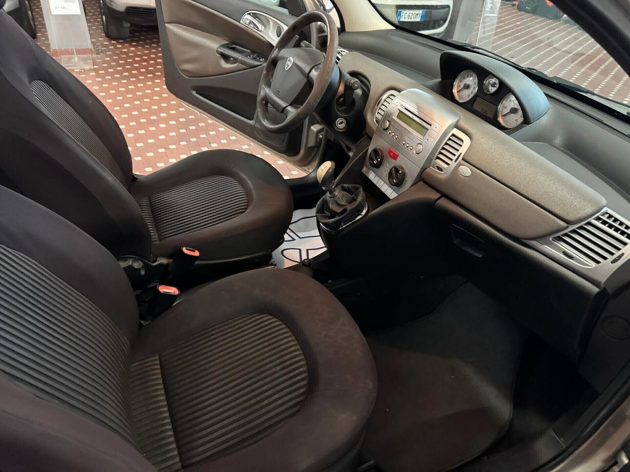 Lancia Ypsilon 1.2 Versus - IDEALE PER NEOPATENTATI