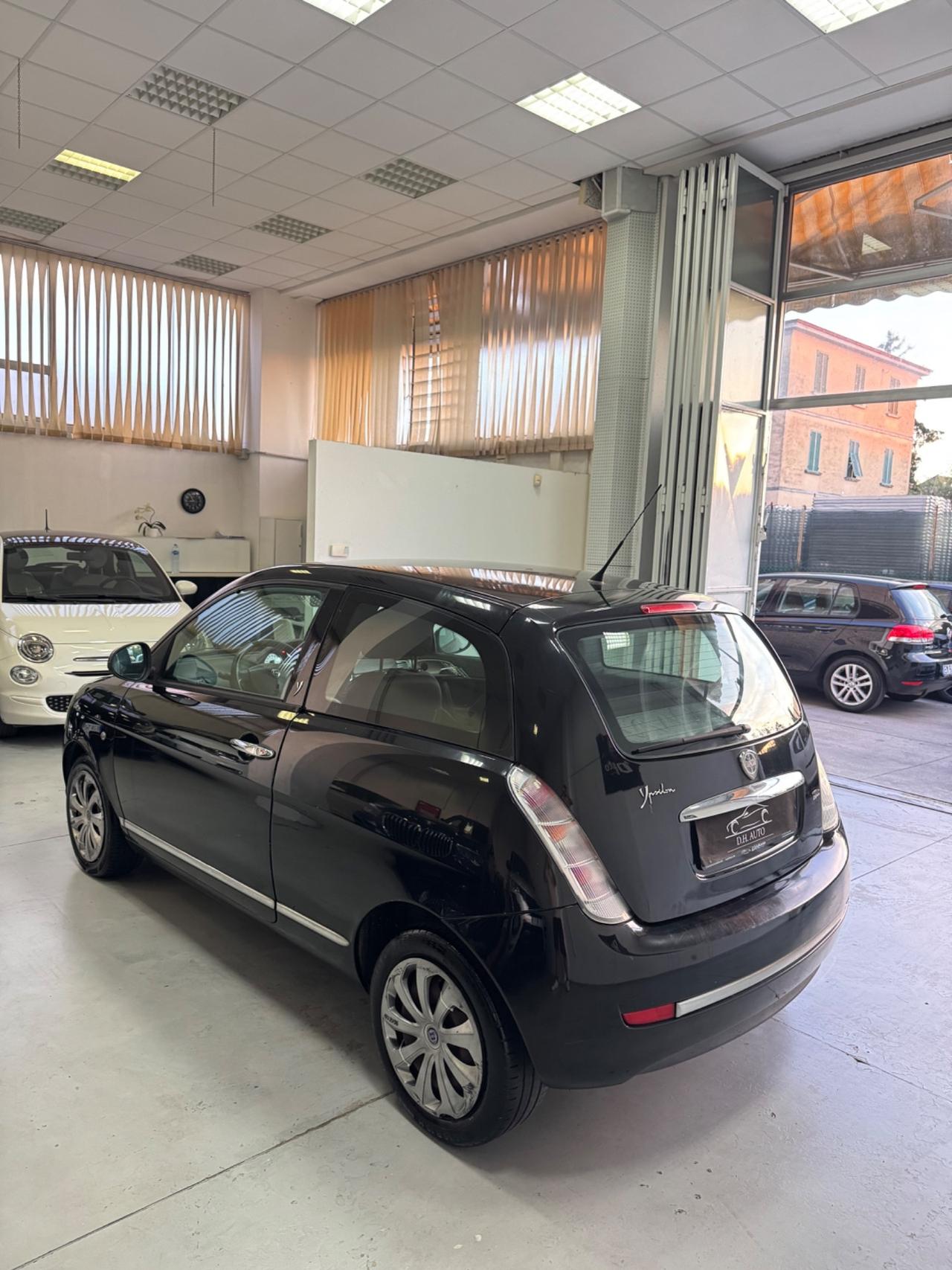 Lancia Ypsilon 1.2 69 CV 5 porte S&S Platinum