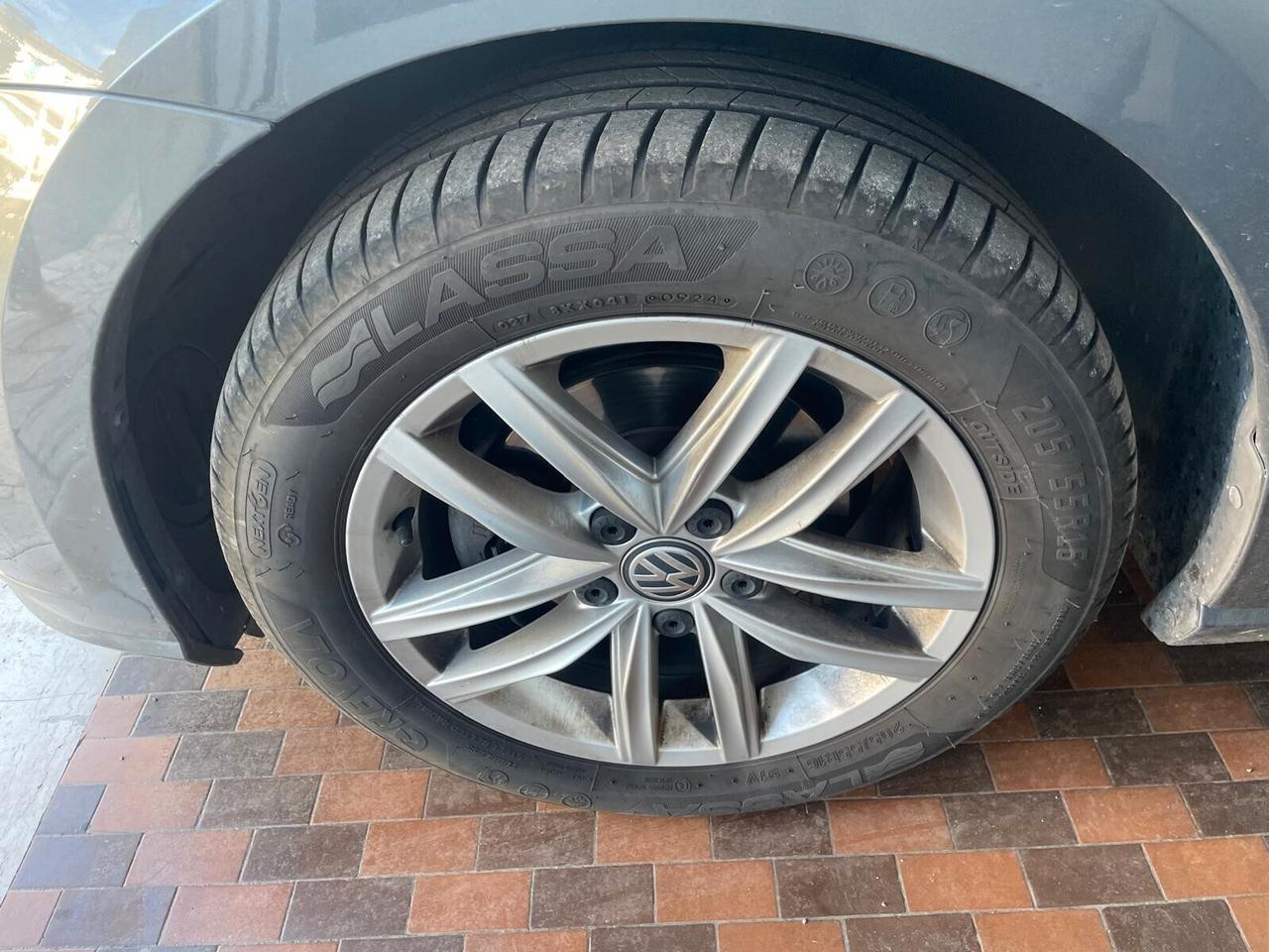 Volkswagen Golf 1.0 TSI 110 CV DSG 5p. BlueMotion Technology