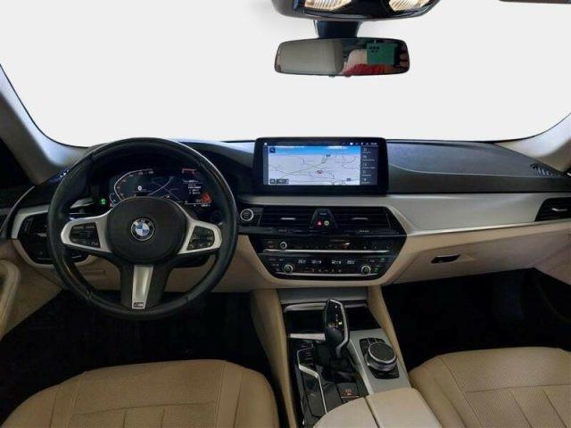 BMW 518 d 48V Touring Business