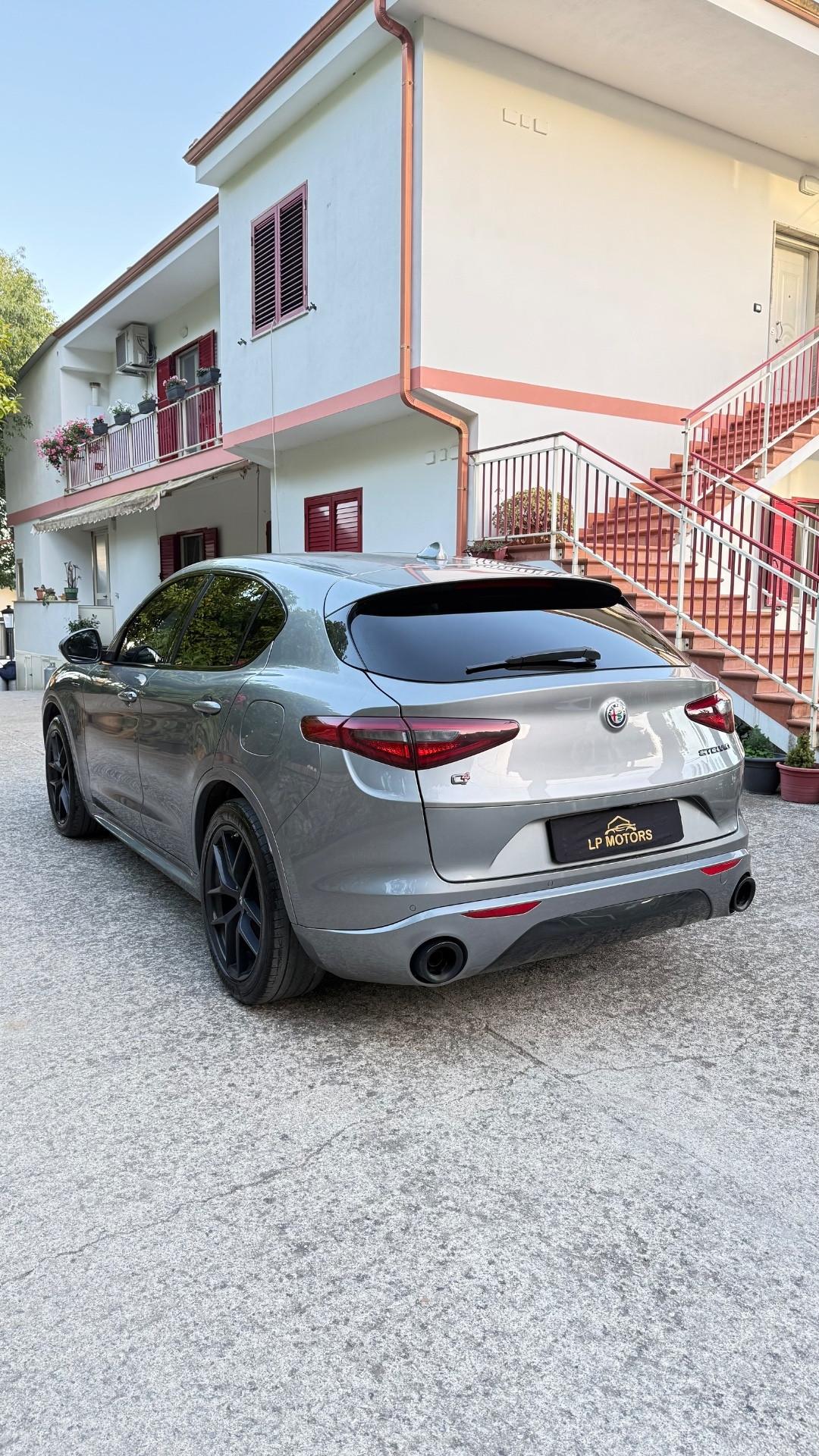 Alfa Romeo Stelvio 2.2 Turbodiesel 210 CV AT8 Q4 Veloce