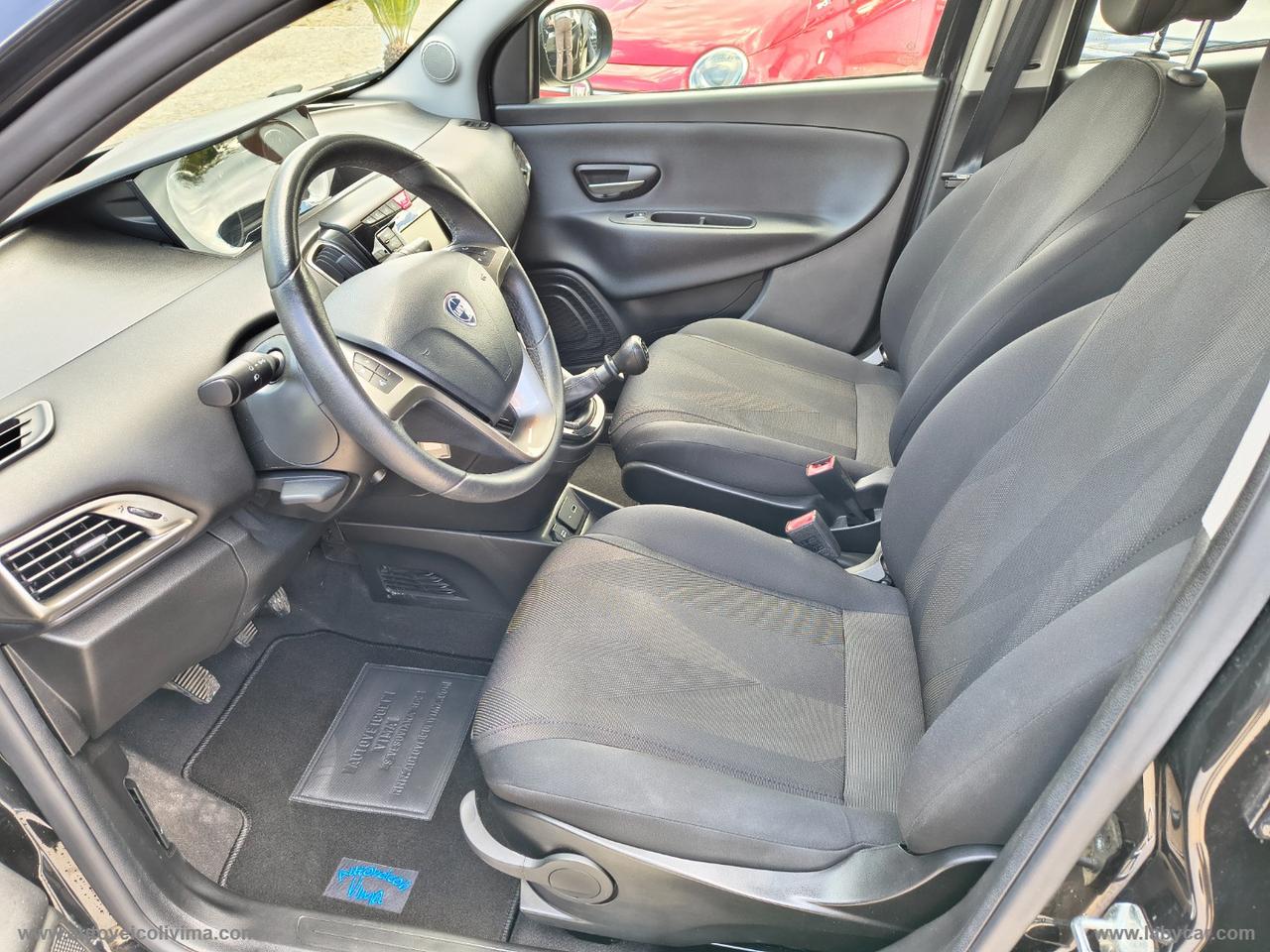 LANCIA Ypsilon 1.2 69 CV 5p. GPL Ecochic GOLD