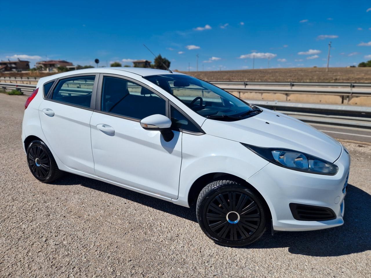 Ford Fiesta 1.0 80CV 5 porte Titanium
