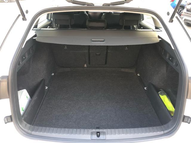 SKODA Octavia 2.0 TDI EVO SCR 150 CV DSG Wagon Executive OK NEOP