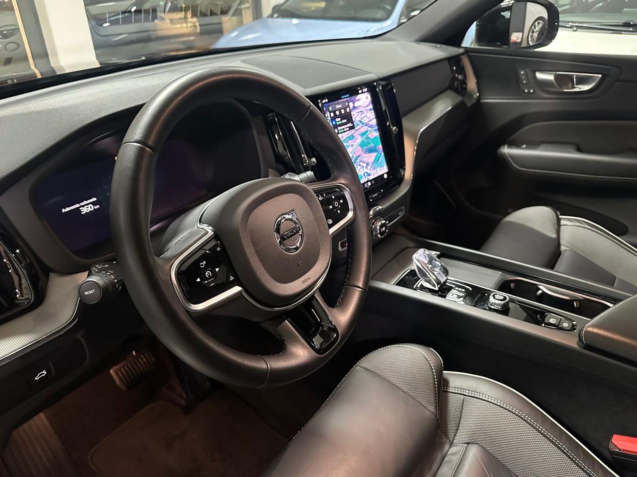 Volvo XC 60 Plus Dark 2.0 B4 MHEV N1 GARANZI #8622