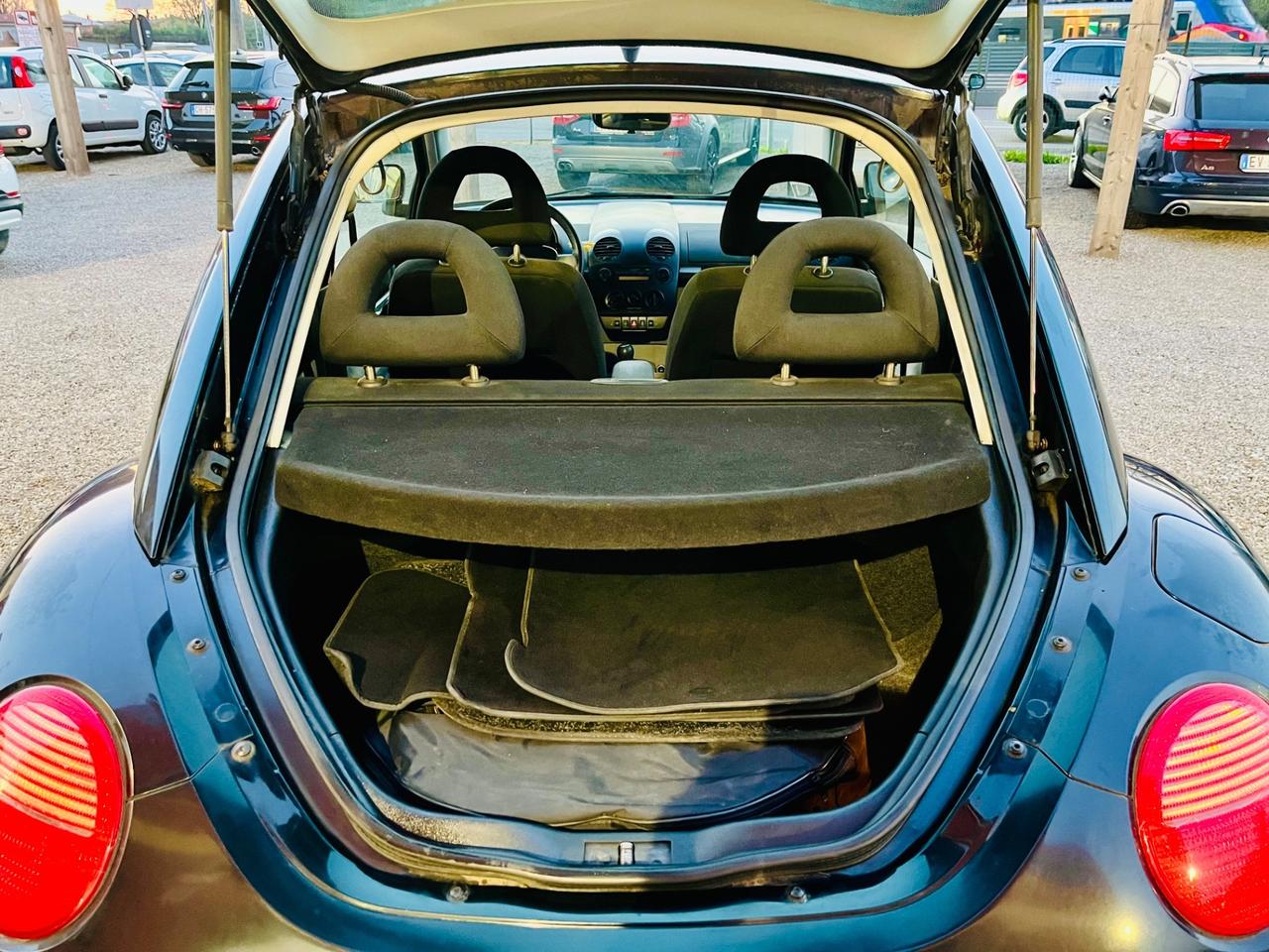 Volkswagen New Beetle 1.6