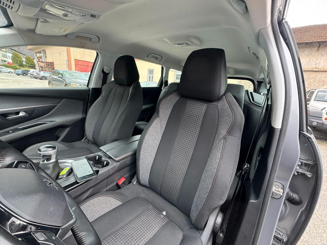 PEUGEOT 5008 BlueHDi 130 S&S Business 7 POSTI