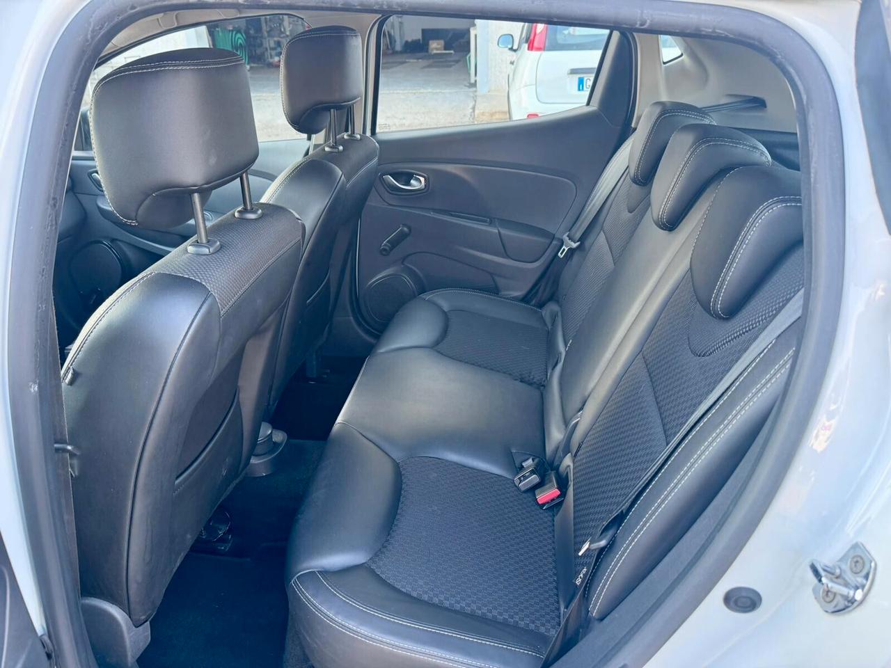 Renault Clio dCi 8V 75 CV 5 porte Moschino Life