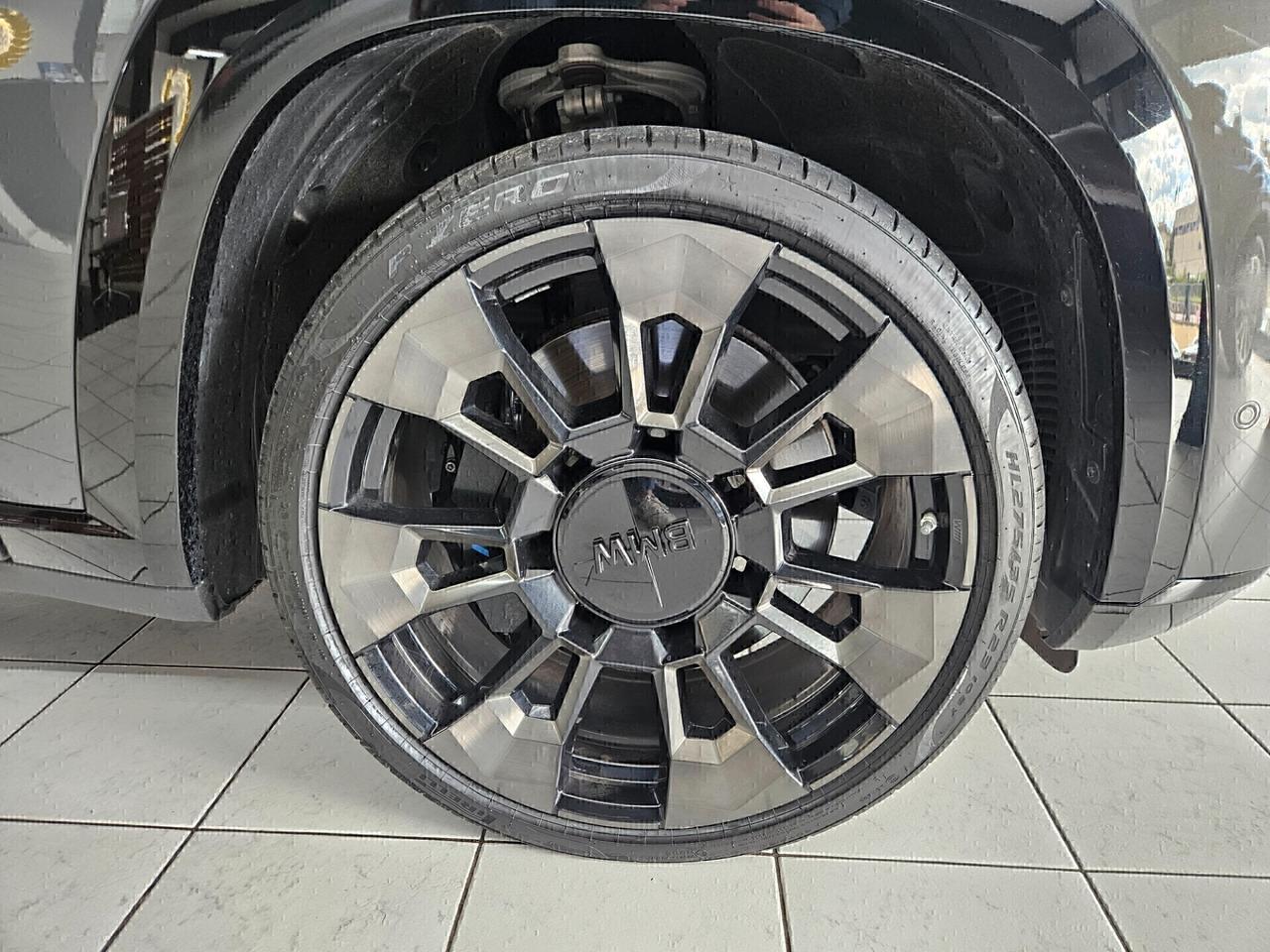 BMW XM 4.4