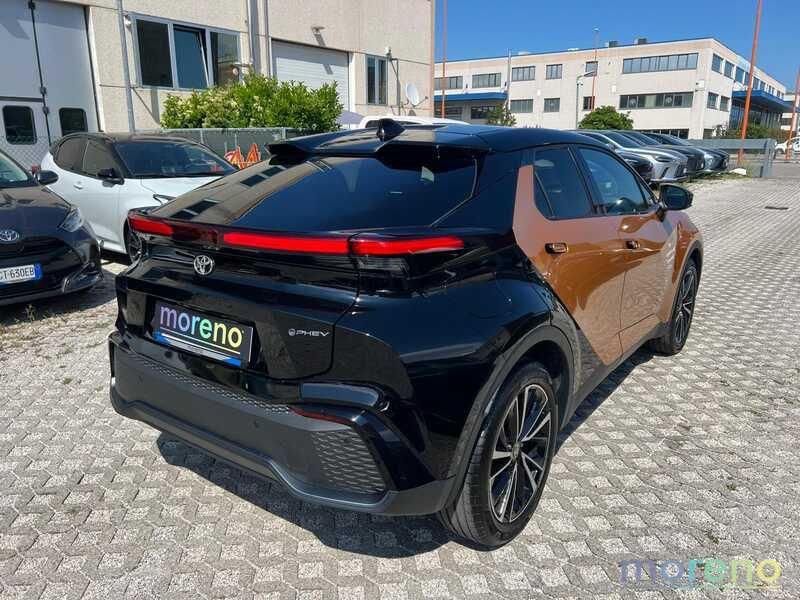 Toyota C-HR 2.0 phev Lounge Premiere fwd e-cvt