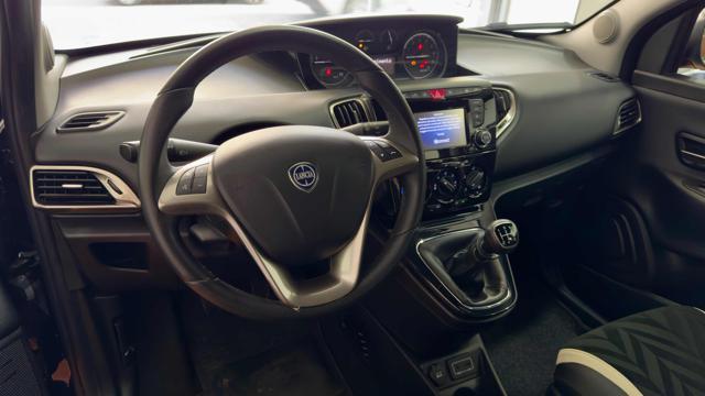 LANCIA Ypsilon 1.2 69 CV 5 porte Gold