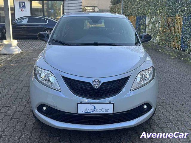 LANCIA Ypsilon 1.0 firefly hybrid Gold ADATTA A NEOPATENTATI