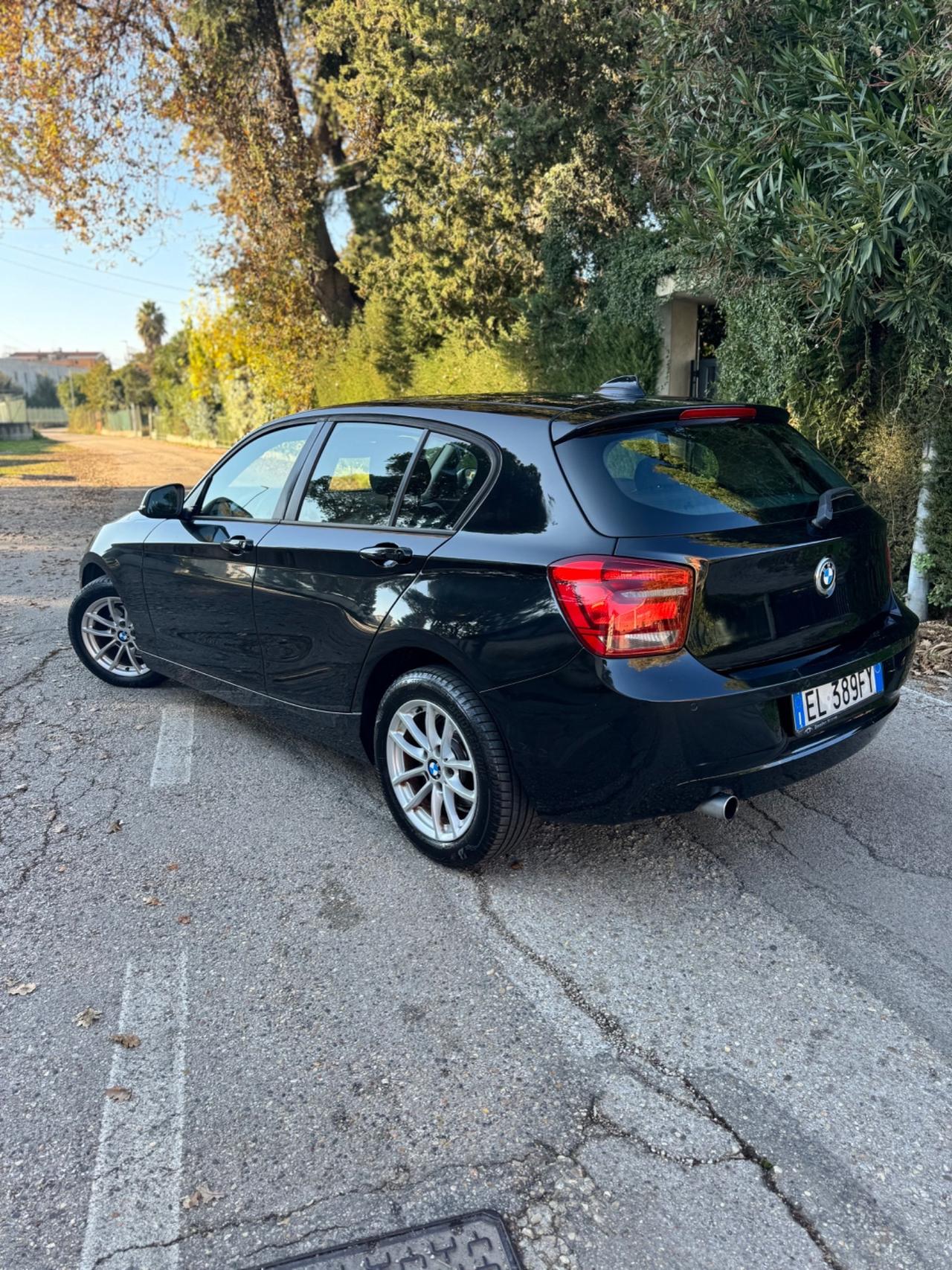 Bmw 116 116d 5p. Urban