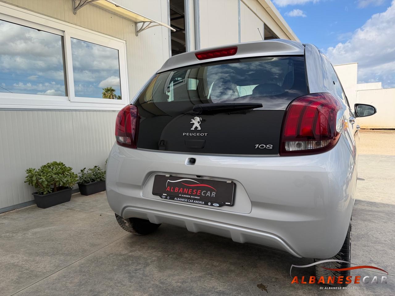 Peugeot 108 PureTech 82 5 porte Allure TOP!