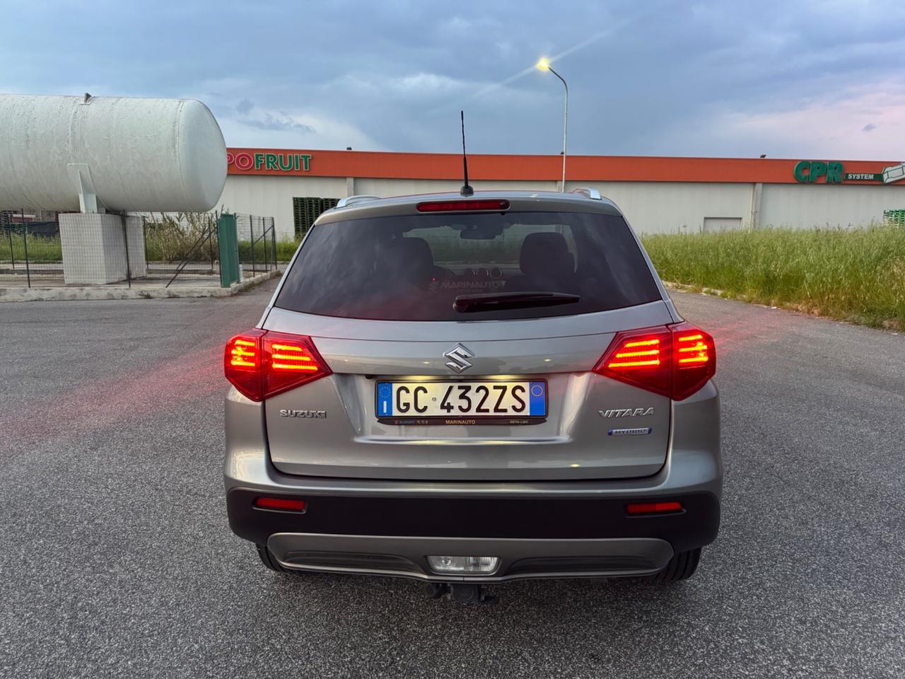 Suzuki Vitara 1.4 Hybrid Top