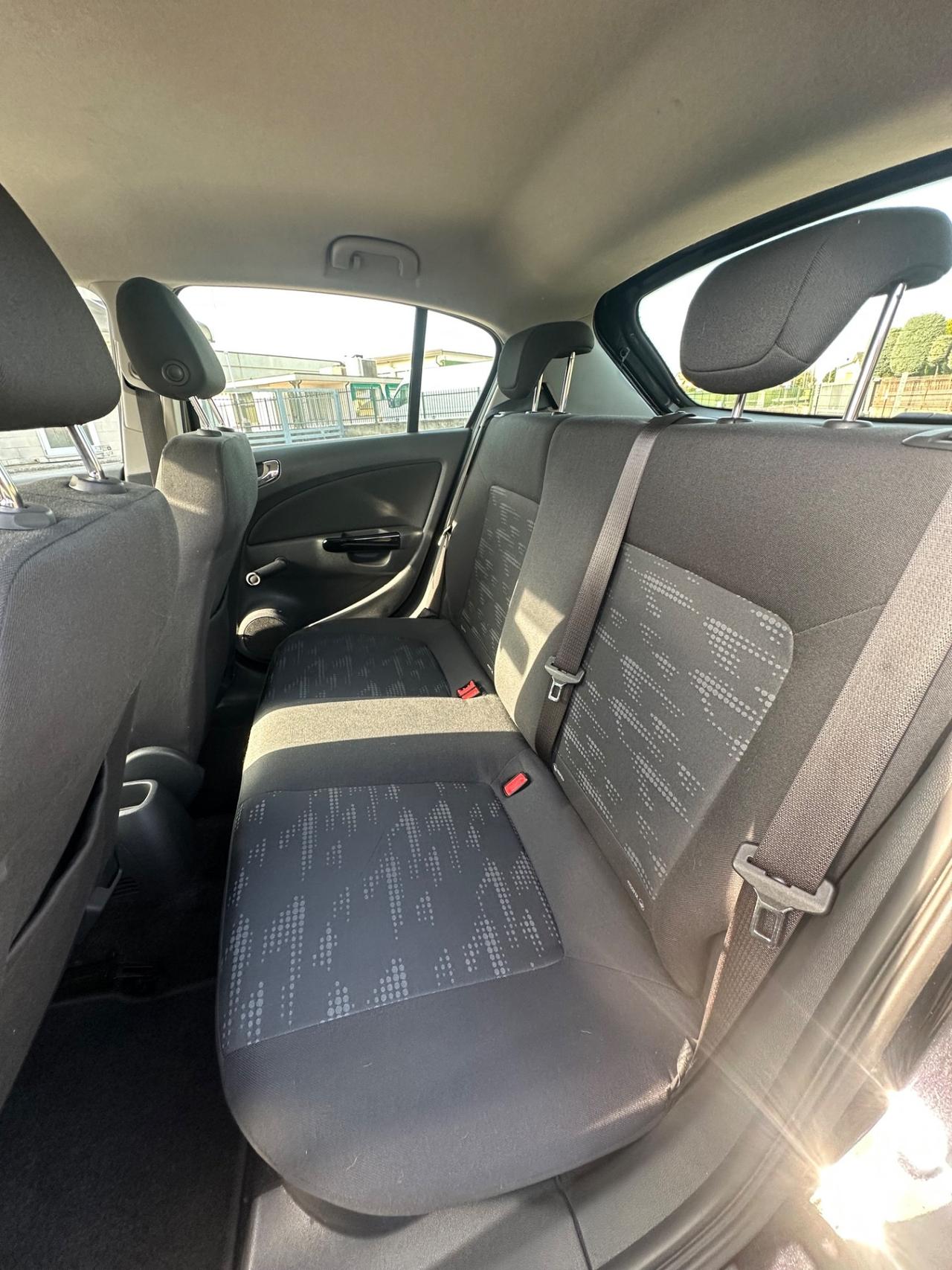 Opel Corsa 1.2 5 porte Cosmo 119.000km euro