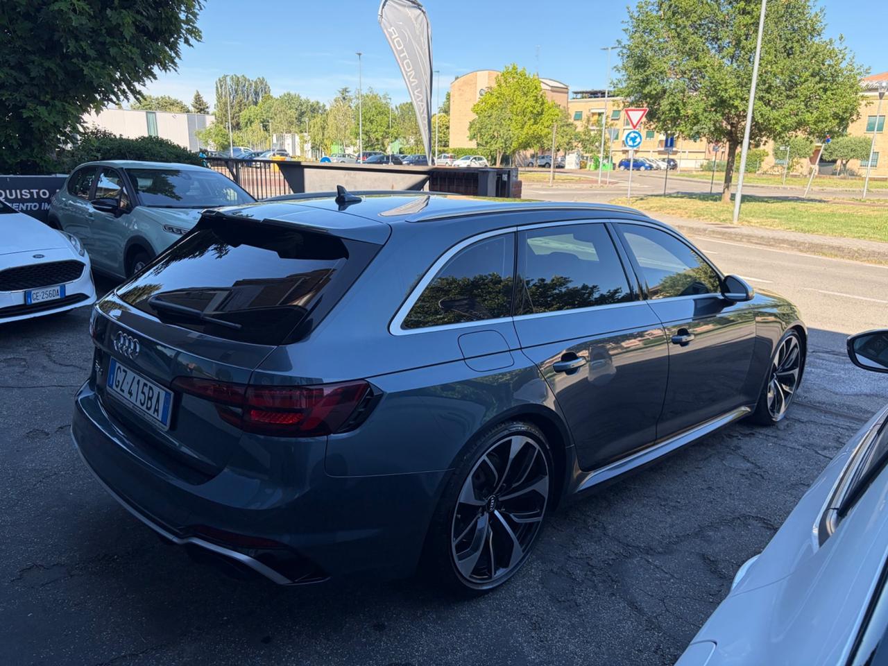 Audi A4 RS 4 Avant