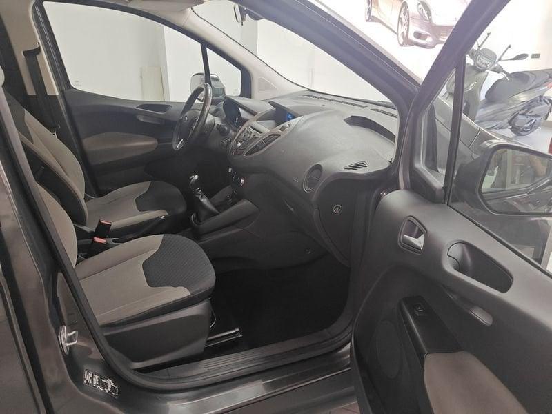 Ford Tourneo Courier 1.5 TDCi 95 cv Titanium 5POSTI