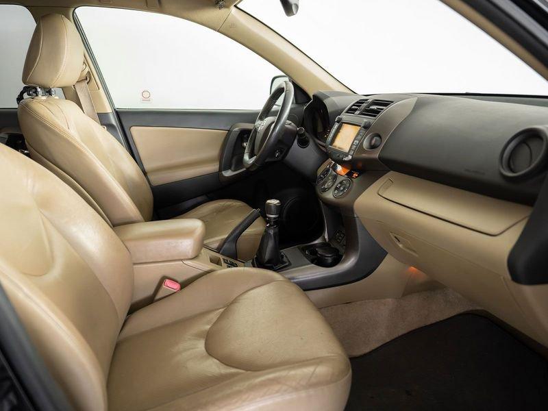 Toyota RAV4 CROSSOVER 2.2 D-4D 150CV DPF EXECUTIVE