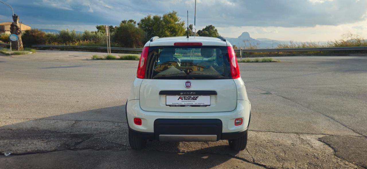 Fiat Panda 1.3 MJT Lounge 4x4