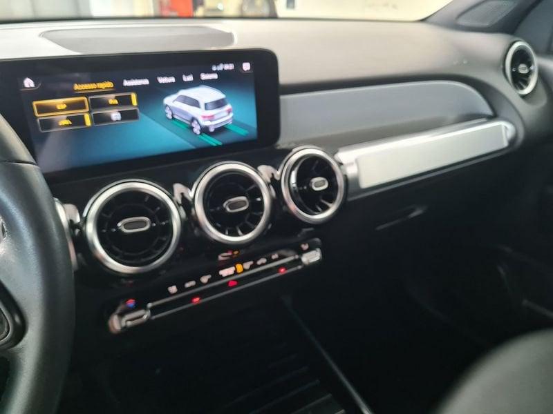Mercedes-Benz GLB GLB 180 d Automatic Business
