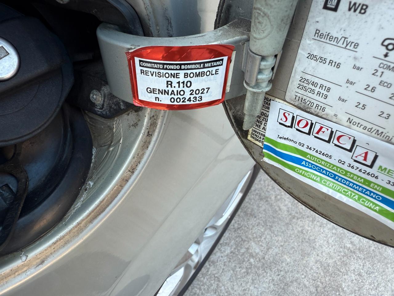 Opel Zafira 1.6 16V ecoM 94CV Cosmo 7 POSTI impianto a metano