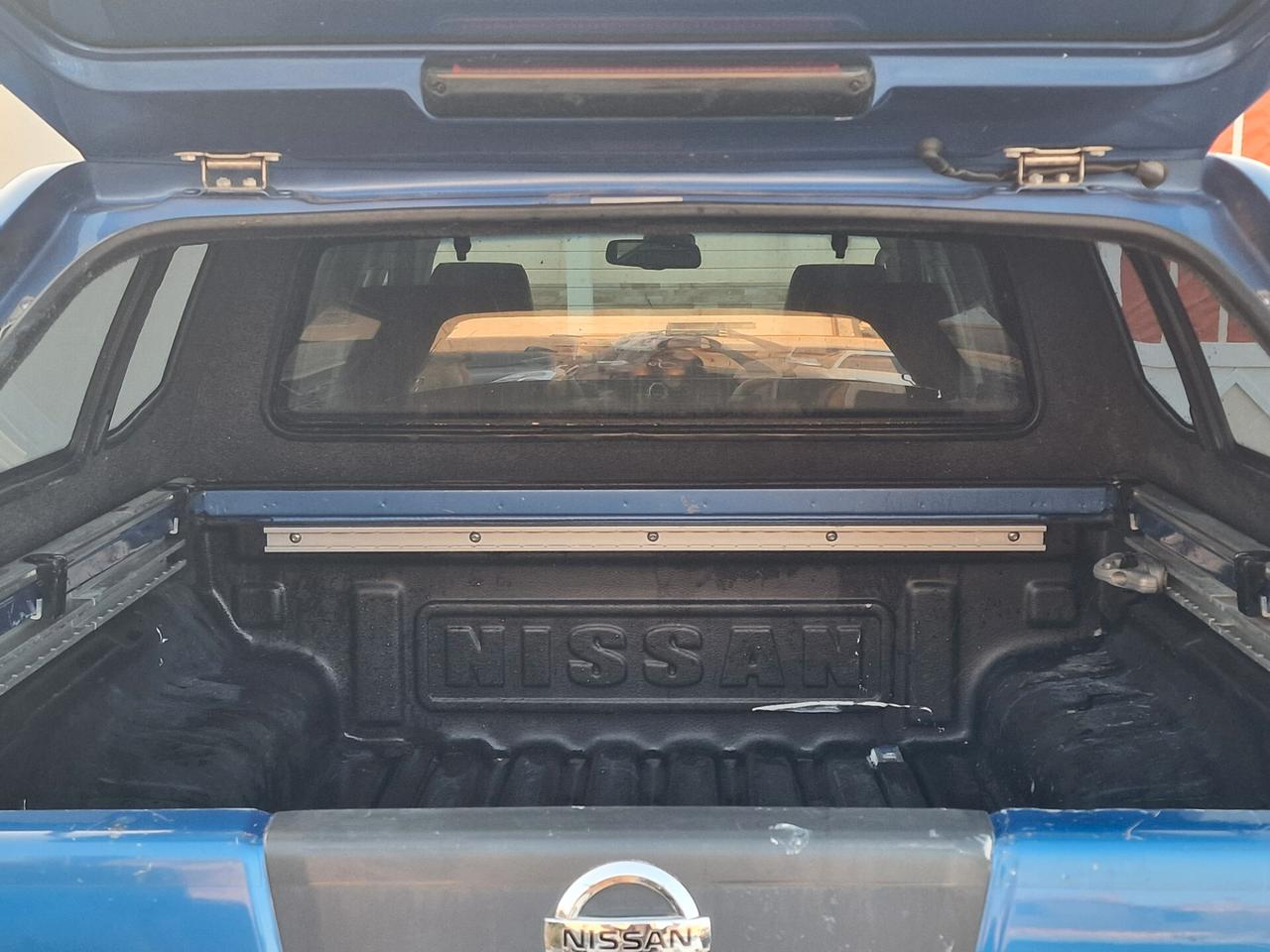 Nissan Navara 2.5 dCi 190CV