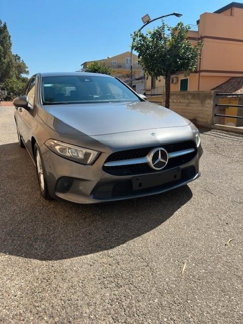 Mercedes-benz A 180 d Automatic Sport 116 cv