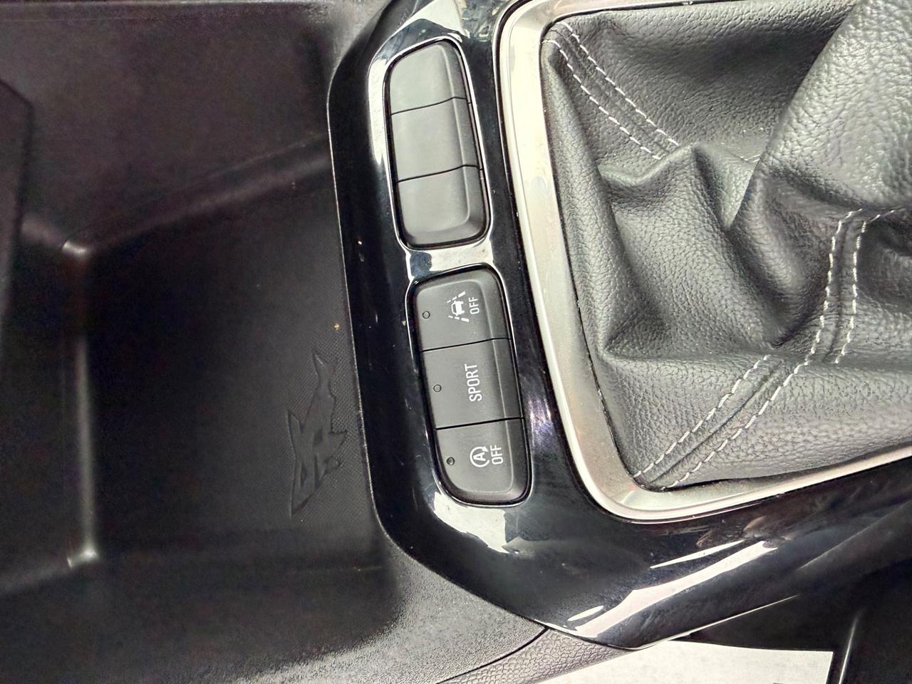 Opel Corsa 1.5D 100CV GS Line OK NEOPATENTATI