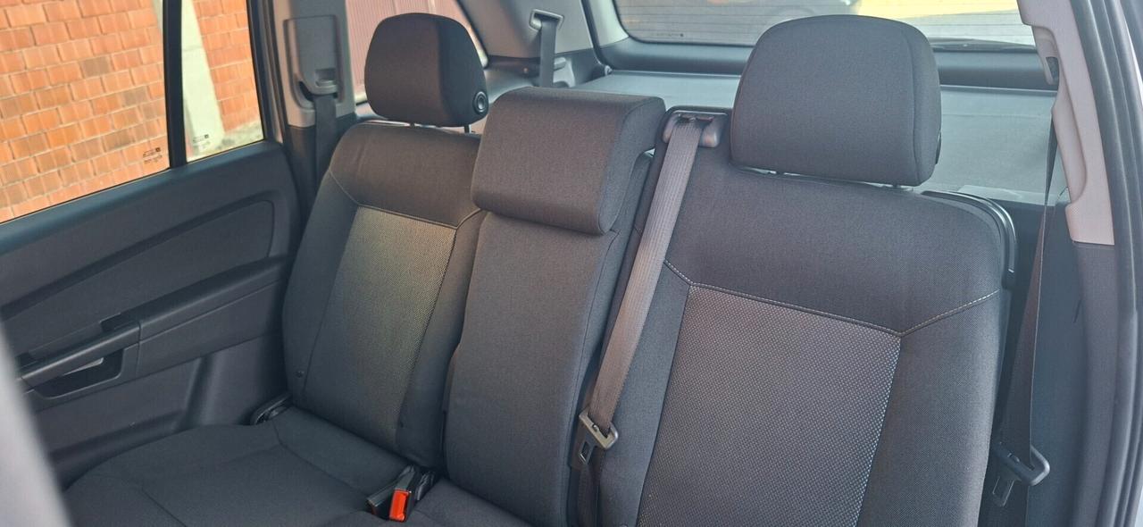 ZAFIRA MONOVOLUME 1.6 METANO 7 POSTI