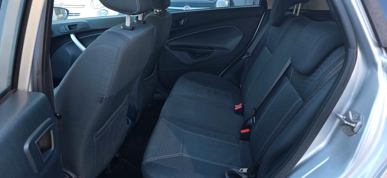 Ford Fiesta 1.4 TDCi 5p. Ghia