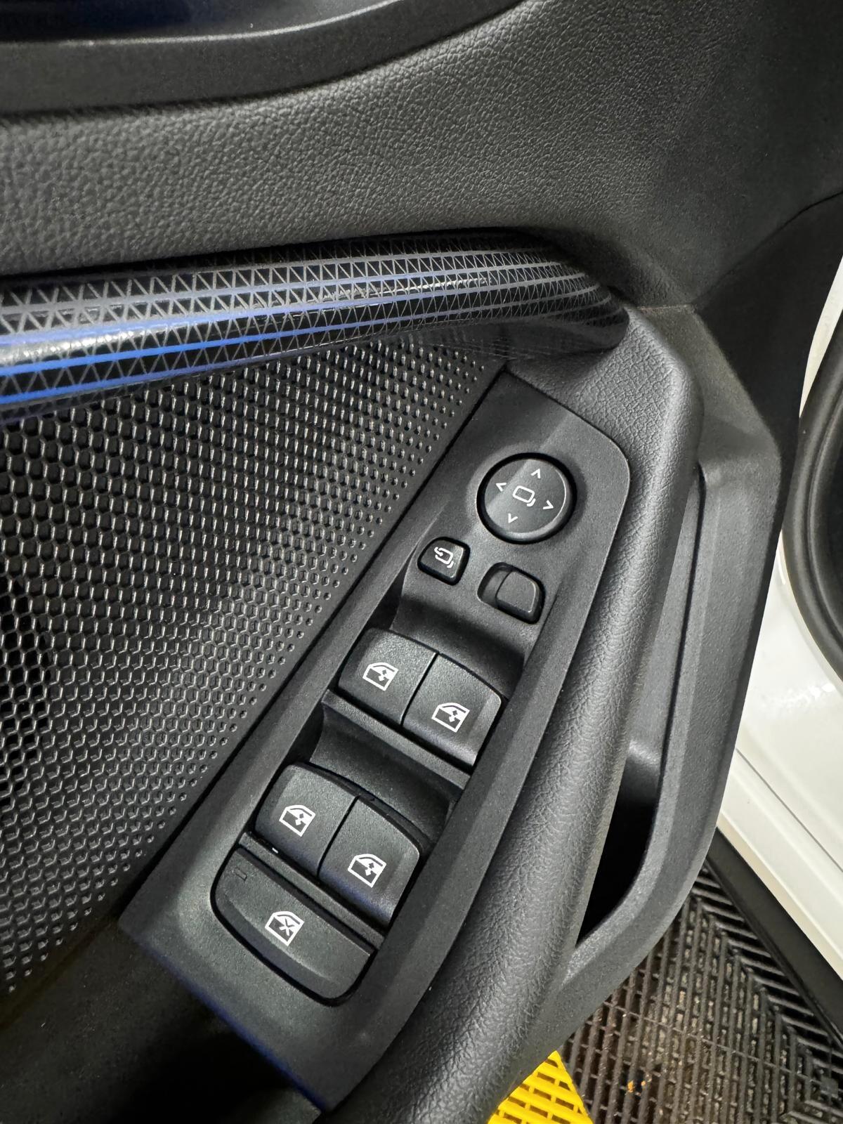 Bmw 118 118d 5p. Msport Exterior