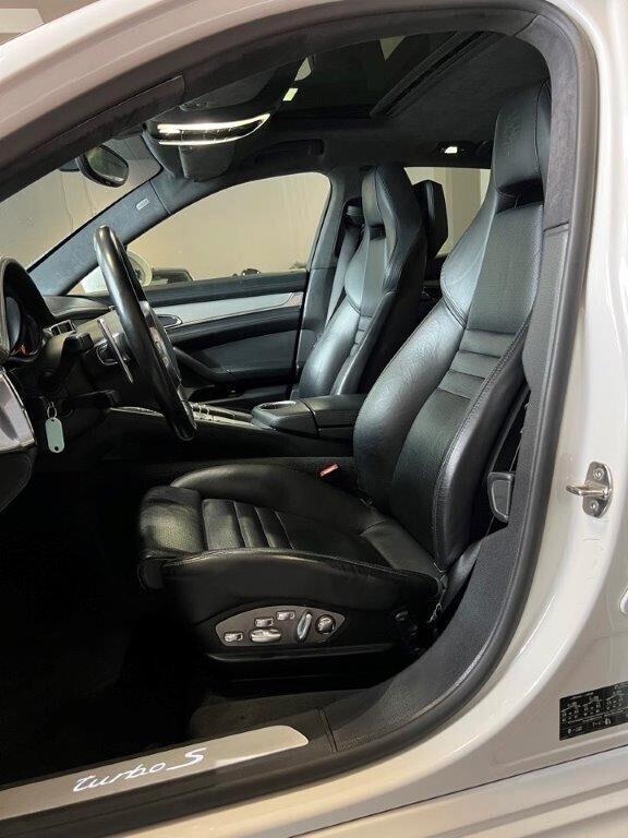 Porsche Panamera 4.8 Turbo S 550cv