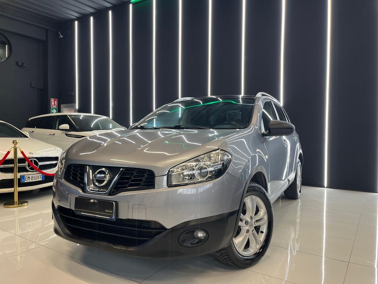 Nissan Qashqai 2.0 dCi DPF Tekna 7 POSTI TETTO