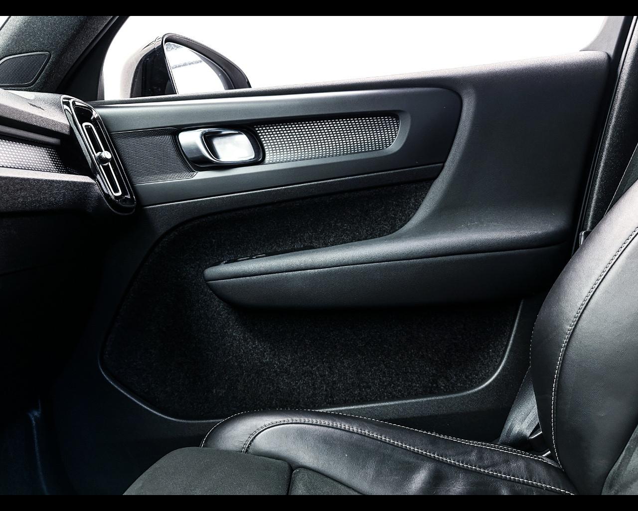 VOLVO XC40 (2017-->) - XC40 T5 Recharge Plug-in Hybrid automatico Plus Dark