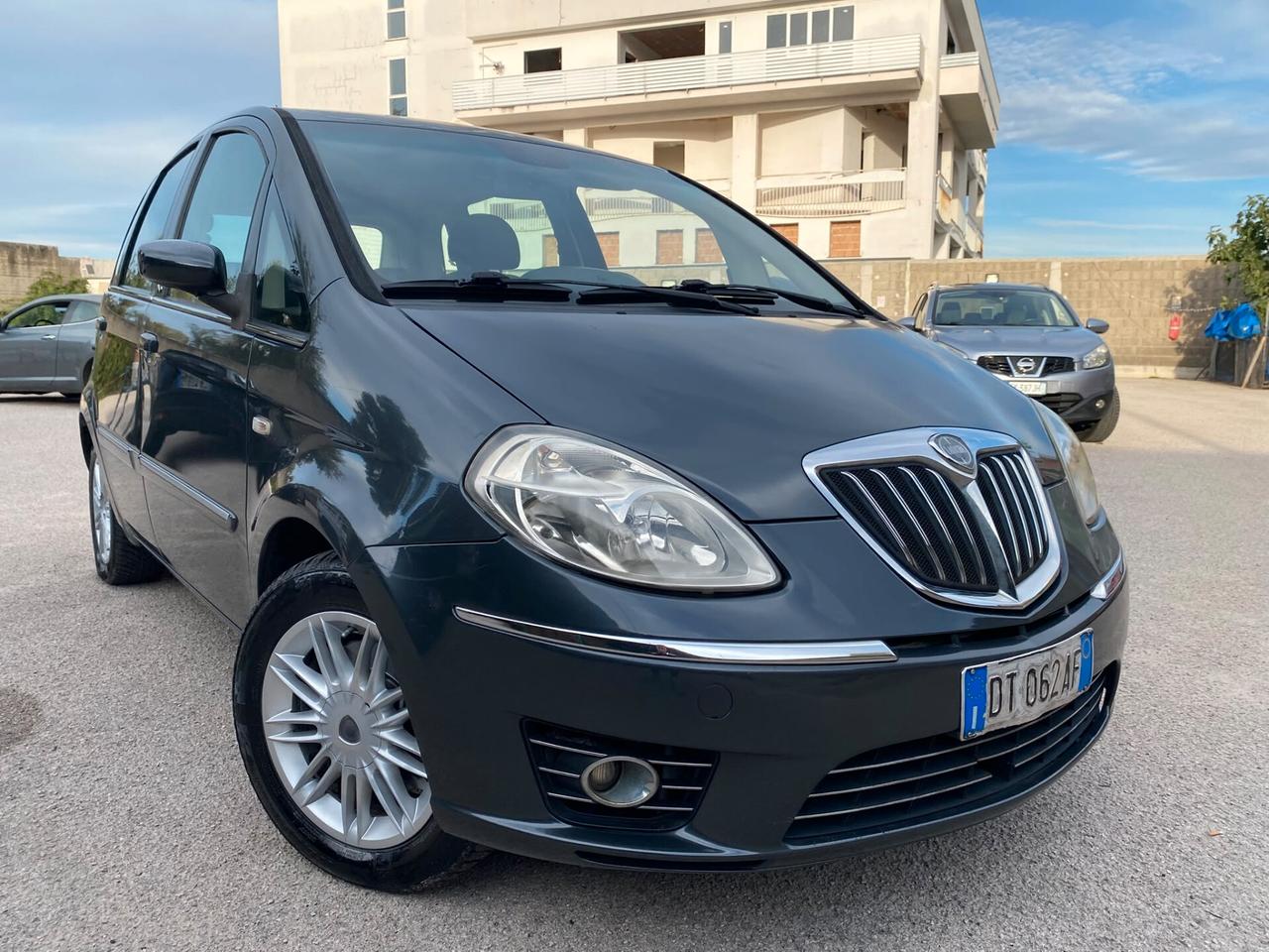 Lancia MUSA 1.3 Multijet 90cv full 2009