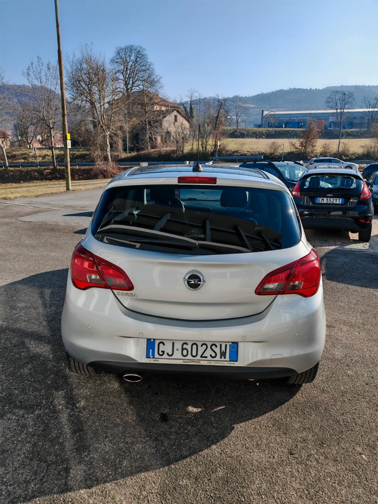 Opel Corsa 1.4 90CV GPL Tech 5 porte b-Color