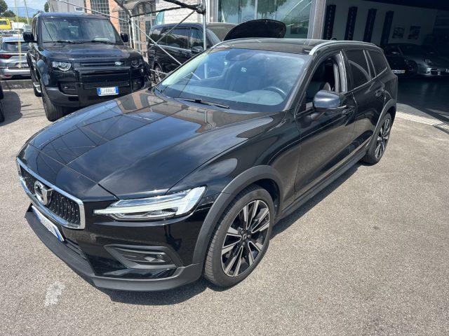 VOLVO V60 Cross Country B5 AWD Geartronic Business Pro MY 21