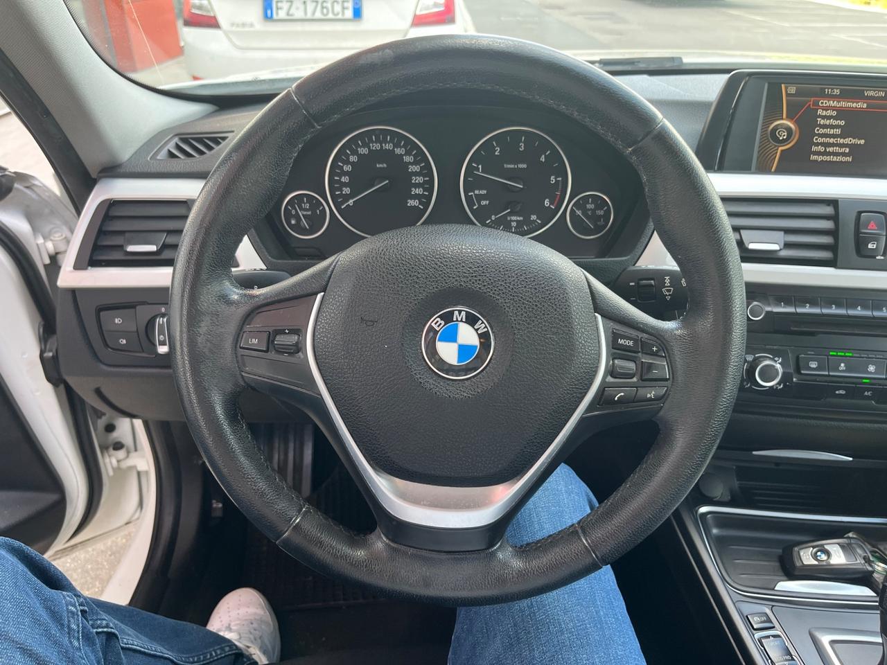 Bmw 318 318d Touring Business automatico 2013 2.0 DIESEL