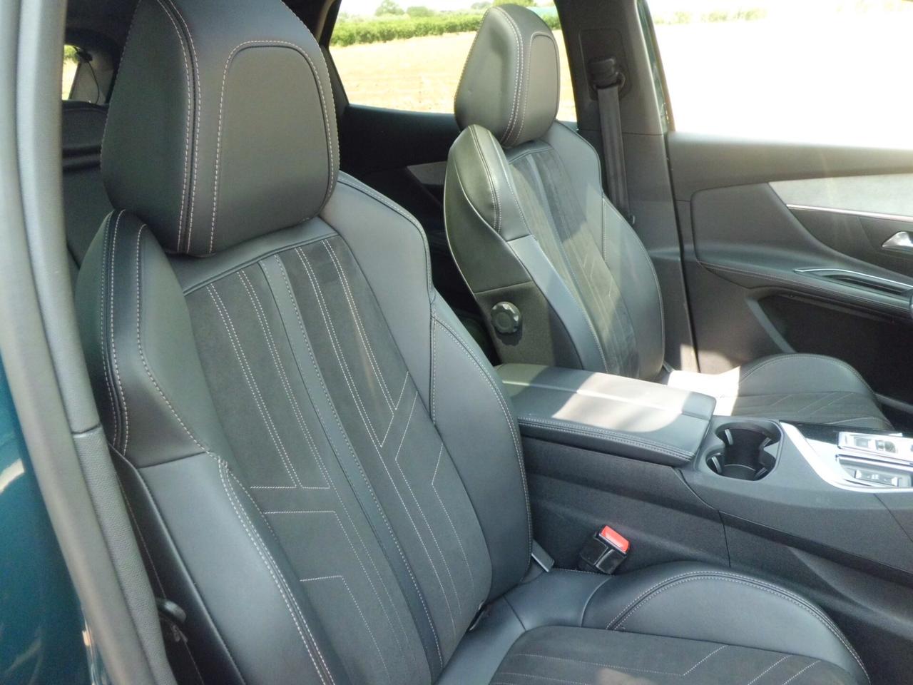 Peugeot 3008 BlueHDi 130 S&S EAT8 GT