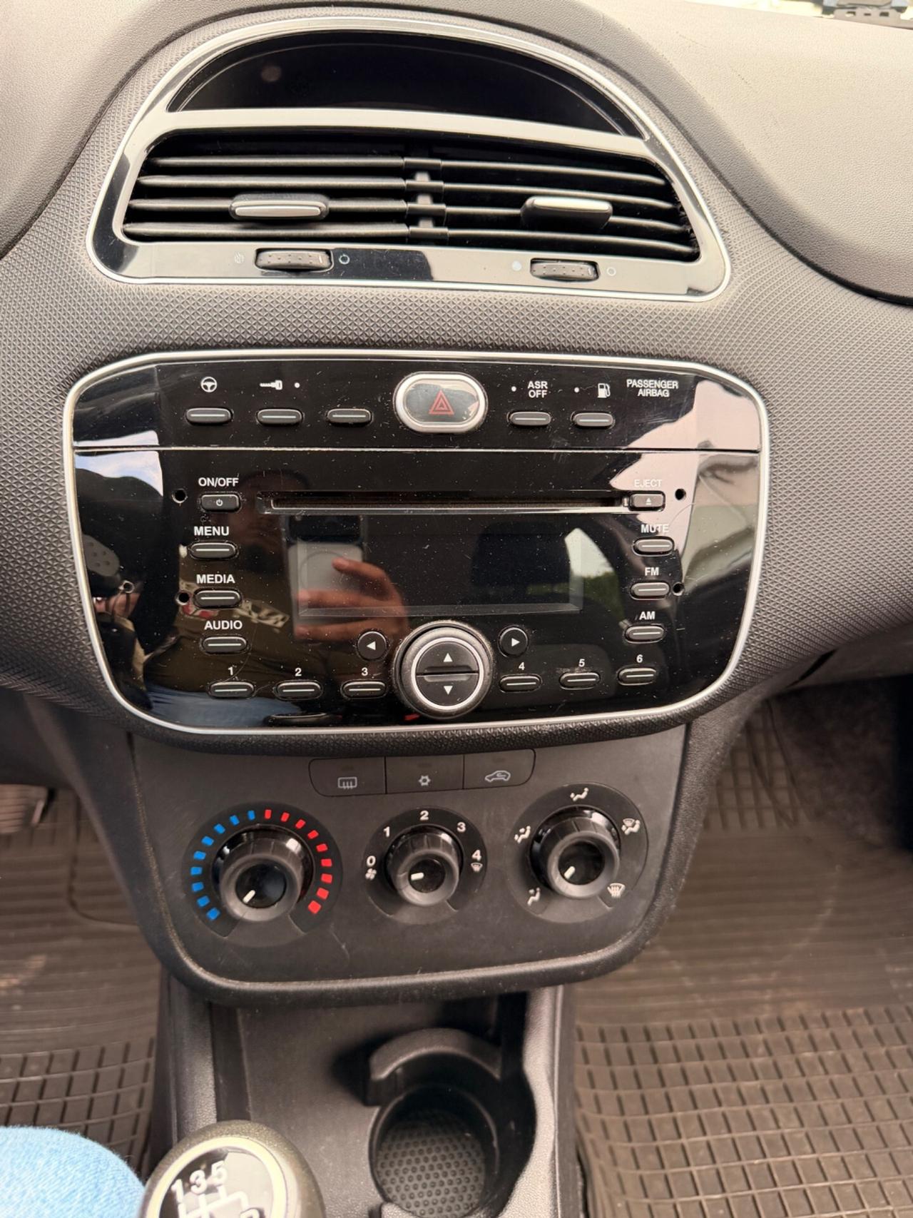 Fiat Punto 1.4GPL NEOPATENTATI euro6 2016 €3000