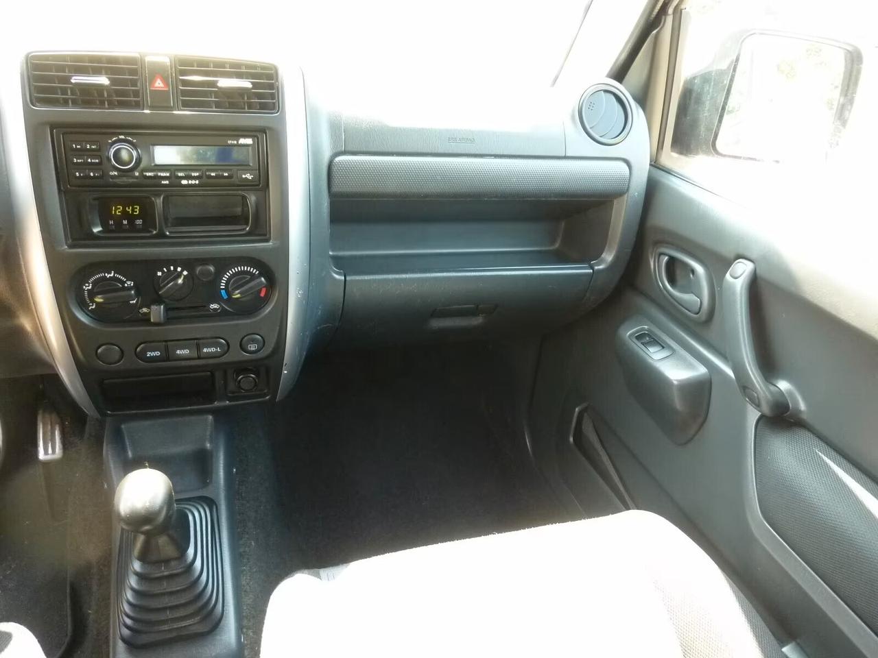 Suzuki Jimny 1.3i 16V cat 4WD JLX