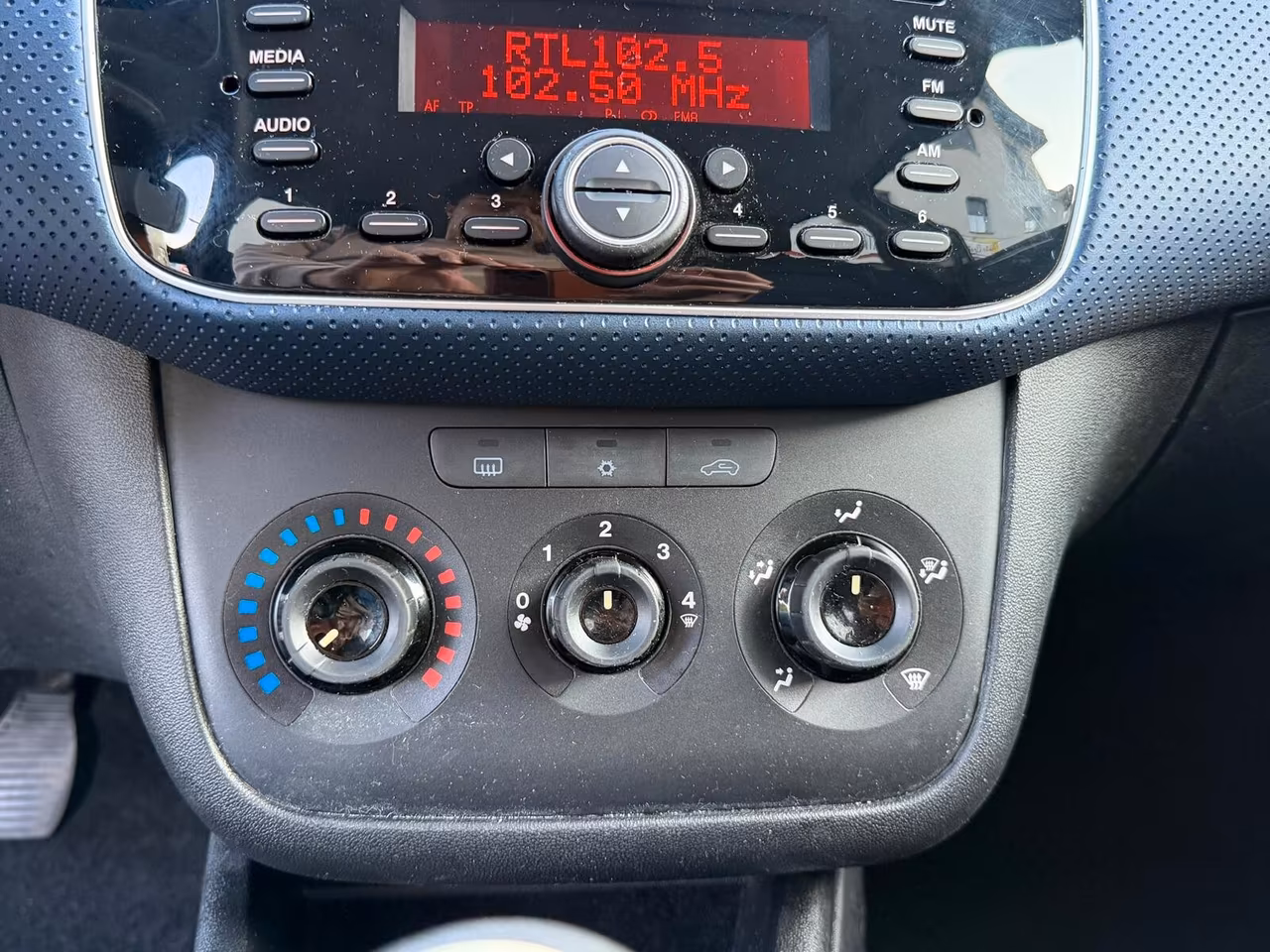 Fiat Punto Evo 1.4 16V 5 porte NEOP. Dynamic