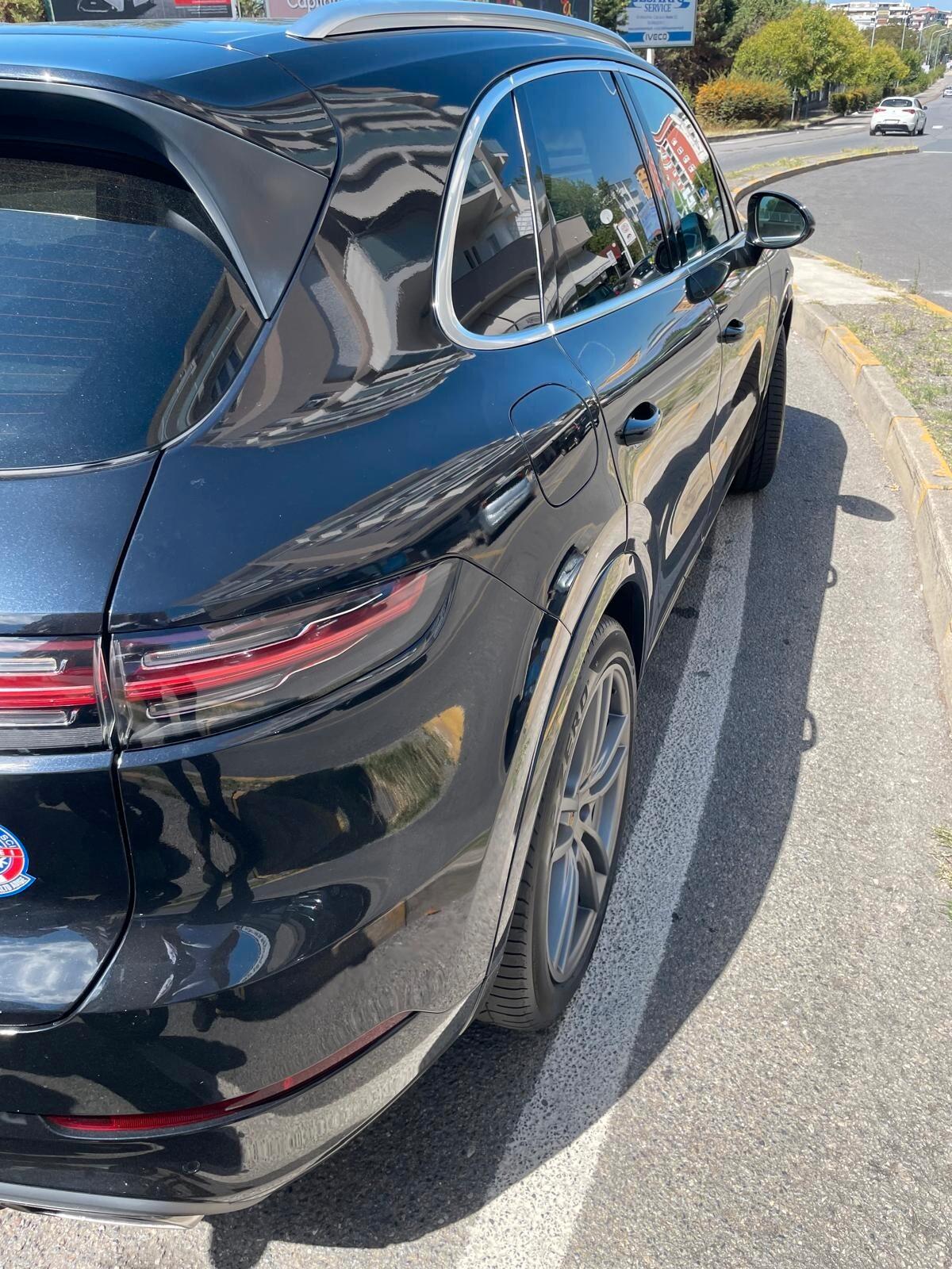 Porsche Cayenne 3.0 V6 Tetto-Burmester-2018-298.000Km